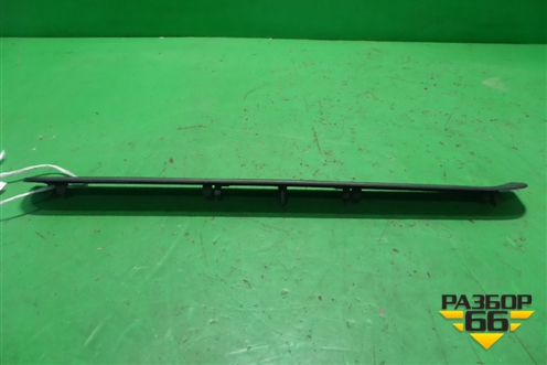 Накладка порога внутренняя переднего левого (в проём) (EG21687F0) для Mazda CX 7 с 2006-2012г