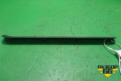 Накладка порога внутренняя переднего правого (в проём) (EG21687E0) для Mazda CX 7 с 2006-2012г