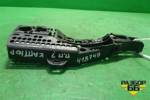 Кронштейн ручки наружной (передней правой) (806060282R) для Renault Kaptur с 2016г