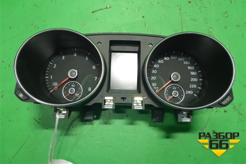 Щиток приборов МКПП (5K0920862) для Volkswagen Golf VI с 2009-2012г