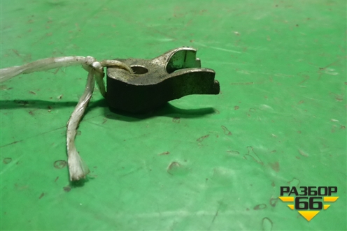 Кронштейн форсунки прижимная планка (2.3л L3) (L3K913279A) для Mazda CX 7 с 2006-2012г