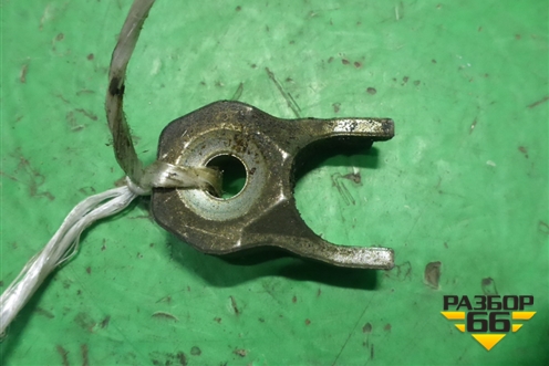 Кронштейн форсунки прижимная планка (2.3л L3) (L3K913279A) для Mazda CX 7 с 2006-2012г