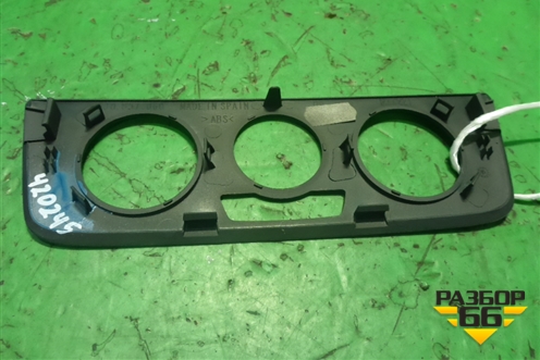 Накладка на торпедо (на отопитель) (6J0857060) для Seat Ibiza с 2008-2017г