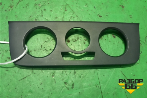 Накладка на торпедо (на отопитель) (6J0857060) для Seat Ibiza с 2008-2017г