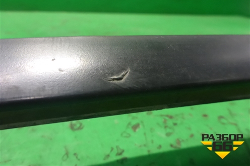 Молдинг лобового стекла левый (6J0854319) для Seat Ibiza с 2008-2017г
