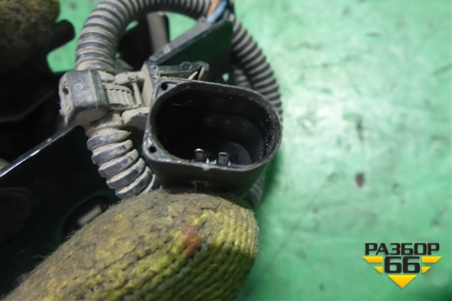 Замок капота (6J0823509) для Seat Ibiza с 2008-2017г