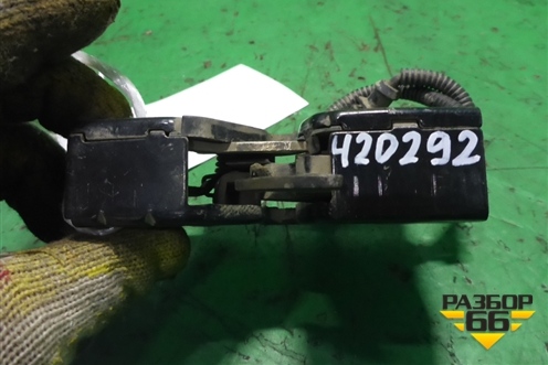 Замок капота (6J0823509) для Seat Ibiza с 2008-2017г