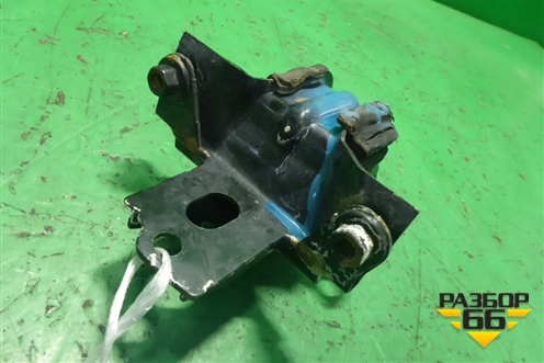 Опора КПП левая ( 1.2л CGP МКПП) (6Q0199555AR) для Seat Ibiza с 2008-2017г