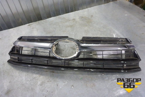 Решетка радиатора (верхняя до 2016г) (531110E150) для Toyota Highlander с 2013-2021г