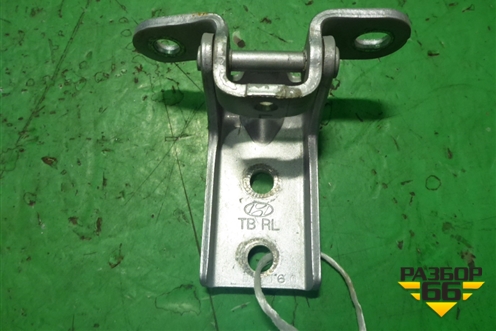 Петля двери задней правой нижняя (793601C000) для Hyundai Getz с 2002г