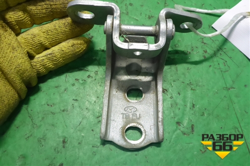Петля двери передней правой верхняя (793201C000) для Hyundai Getz с 2002г