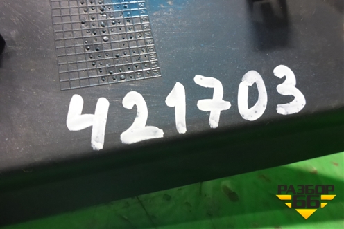 Накладка на торпедо (боковая правая) (6J0857086) для Seat Ibiza с 2008-2017г