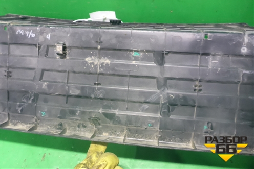 Накладка заднего бампера нижняя (подножка) (521590K290) для Toyota Hilux с 2015г