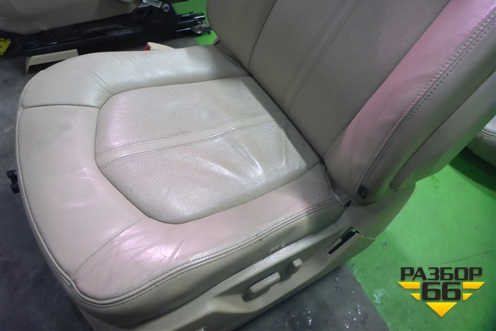 Сиденья комплект (AIR BAG подогрев электропривод) для Cadillac CTS с 2008-2013г