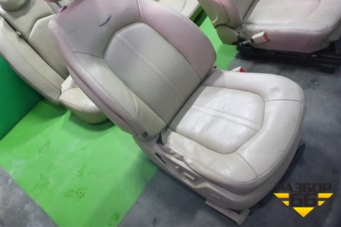 Сиденья комплект (AIR BAG подогрев электропривод) для Cadillac CTS с 2008-2013г