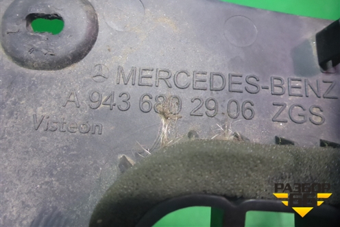 Накладка внутренняя (правая под торпедо) (A9436802906) для Mercedes Benz  TRUCK Actros MP3 с 2008г
