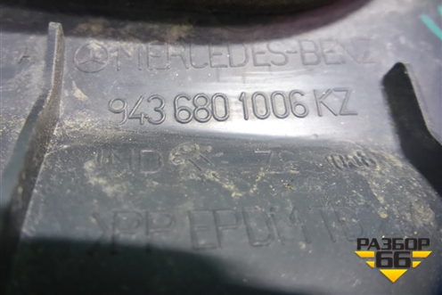 Накладка на торпедо  (правая боковая) (A9436801006) для Mercedes Benz  TRUCK Actros MP3 с 2008г