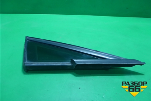 Стекло глухое правое (переднее 2010г) (6J0845412) для Seat Ibiza с 2008-2017г