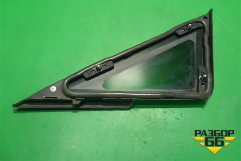 Стекло глухое правое (переднее 2010г) (6J0845412) для Seat Ibiza с 2008-2017г