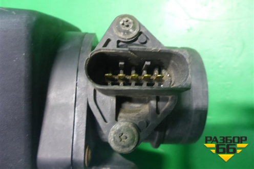 Корпус воздушного фильтра (с датчиком 1.9л TDI) (1J0129607AE) для Skoda Octavia (А4) с 1997-2011г