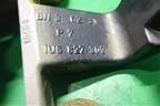 Петля двери багажника (правая) (1U6827302) для Skoda Octavia (А4) с 1997-2011г