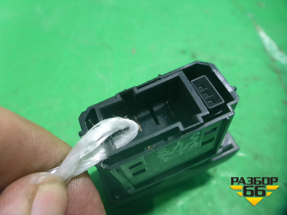 Красная кнопка. Кнопка 1435594. 9435459907 не работает кнопка. Кнопка см. Кнопка паника.