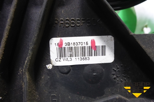 Замок двери передней левой (2 контакта) (3B1837015) для Volkswagen Caddy с 2004-2016г