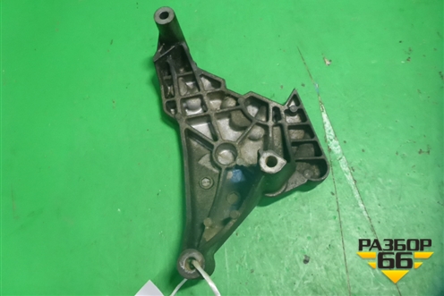 Кронштейн двигателя правый ( 2.0л BDJ) (03G199207F) для Volkswagen Caddy с 2004-2016г