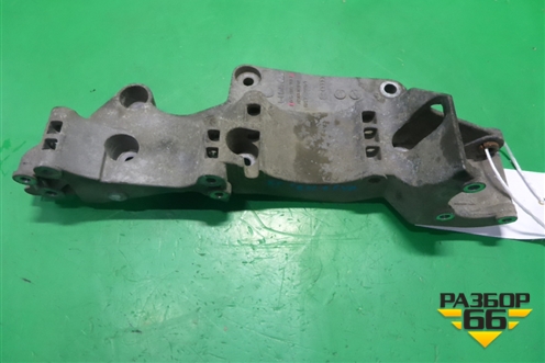 Кронштейн генератора ( 2.0л BDJ TDI) (045903143F) для Volkswagen Caddy с 2004-2016г