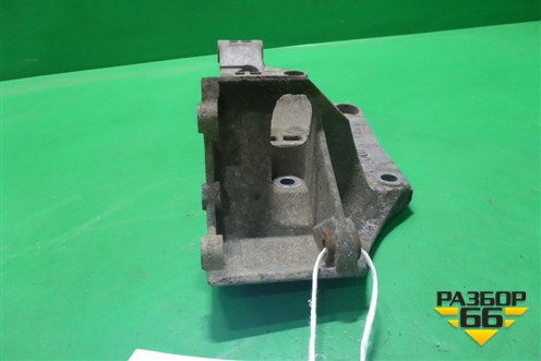 Кронштейн генератора ( 2.0л BDJ TDI) (045903143F) для Volkswagen Caddy с 2004-2016г