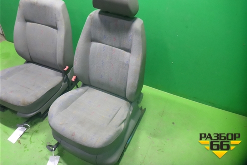 Сиденья передние (без подогрева) для Volkswagen Caddy с 2004-2016г