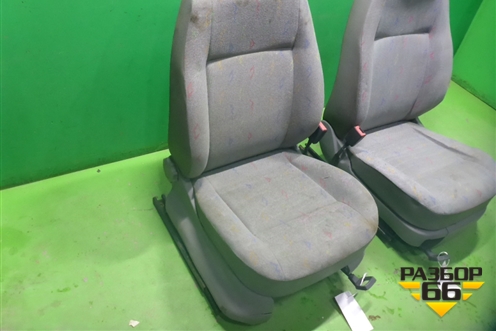 Сиденья передние (без подогрева) для Volkswagen Caddy с 2004-2016г