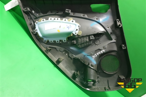 Обшивка двери задней правой под электрику (CN15A27406A) для Ford EcoSport с 2014г