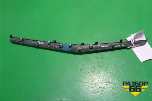 Накладка двери передней левой (на обшивку) (CN15A24185) для Ford EcoSport с 2014г