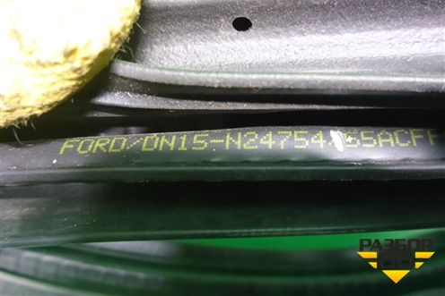 Уплотнитель двери задней правой (DN15N24754) для Ford EcoSport с 2014г