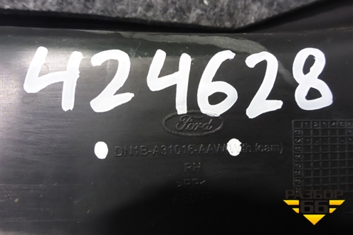 Обшивка стойки задняя нижняя правая (DN1BA31016AAW) для Ford EcoSport с 2014г