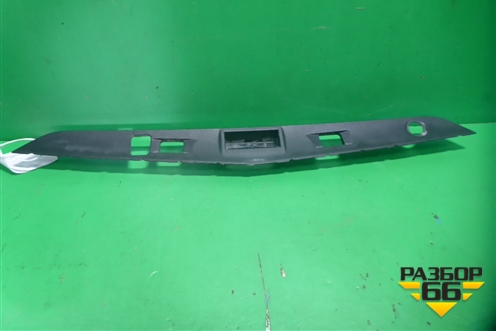 Накладка крышки багажника (A2127400993) для Mercedes Benz E-Klass W212 с 2009-2016г