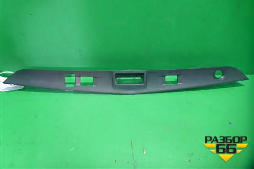 Накладка крышки багажника (A2127400993) для Mercedes Benz E-Klass W212 с 2009-2016г