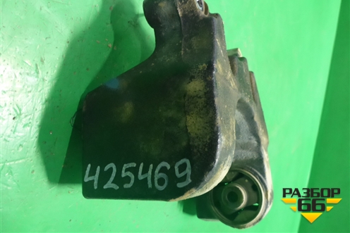 Кронштейн переднего редуктора (2763066J32) для Suzuki Grand Vitara с 2006г