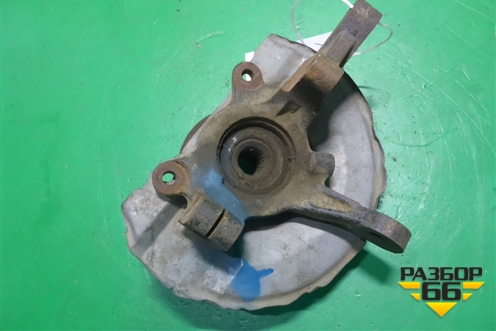Кулак поворотный передний правый для Mitsubishi Outlander XL с 2006-2012г