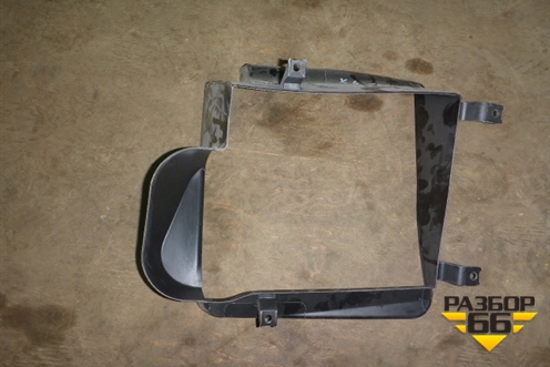 Воздухозаборник радиатора КПП (левый новый) (51742159355) для BMW X6 E71 с 2008-2014г