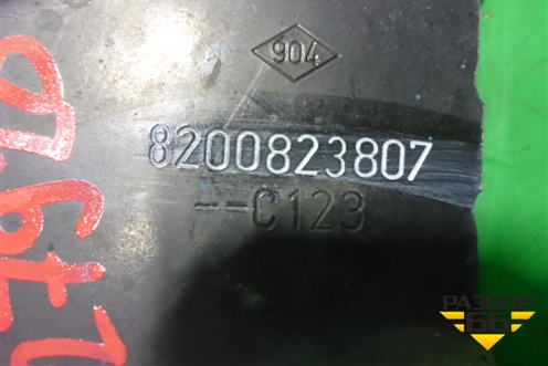 Кронштейн подрамника правый (задний) (8200823807) для Renault Duster I с 2010-2021г
