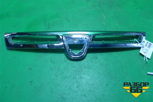 Накладка на решетку радиатора (DACIA новая) (620780003R) для Renault Duster I с 2010-2021г