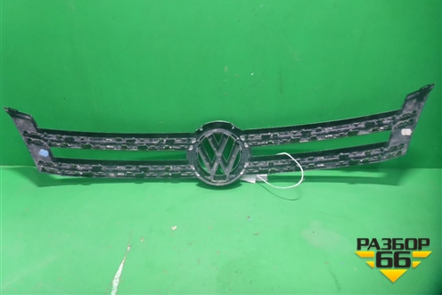 Накладка на решетку радиатора (5N0853655) для Volkswagen Tiguan с 2011-2016г