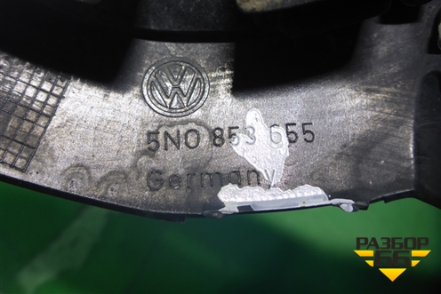 Накладка на решетку радиатора (5N0853655) для Volkswagen Tiguan с 2011-2016г