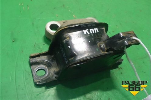 Опора КПП левая (1.2л Z12XEP РКПП) (13130745) для Opel Corsa D с 2006-2014г