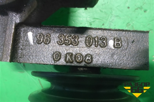 Кронштейн компрессора кондиционера ( 1.6л F16D3) (96353013) для Daewoo Nexia с 1995-2016г