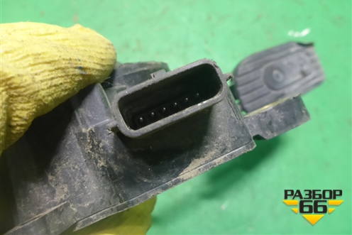 Педаль газа электронная (18002AX700) для Nissan Tiida (C11X) с 2004-2013г