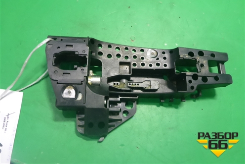 Кронштейн ручки наружной (передней правой) (8T0837886B) для Audi Q5 c 2008-2017г