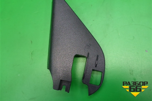 Накладка двери передней левой (5J0837993) для Skoda Fabia с 2007-2014г